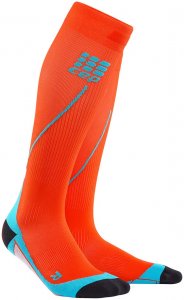 CEP Herren Kompressionssocken Run Socks 2.0 - sunset-hawaii blue